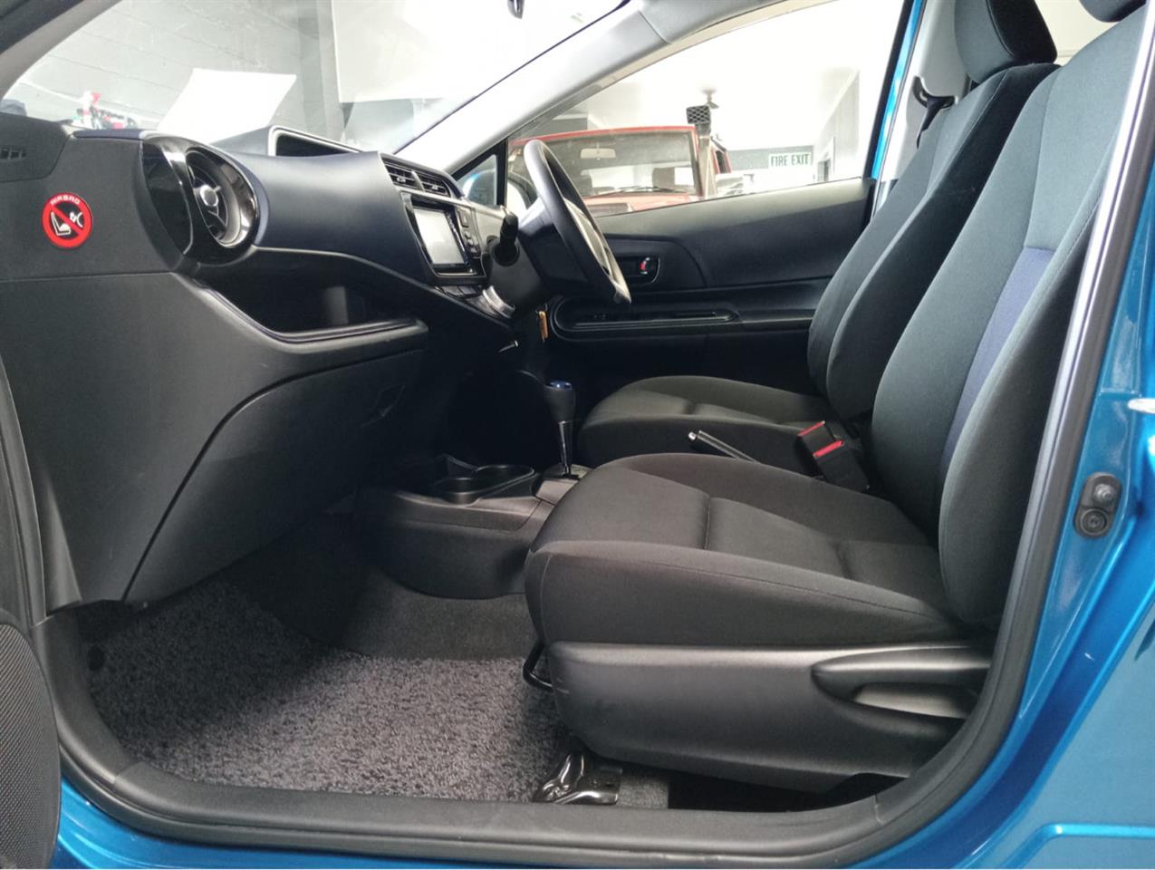 2015 Toyota Aqua