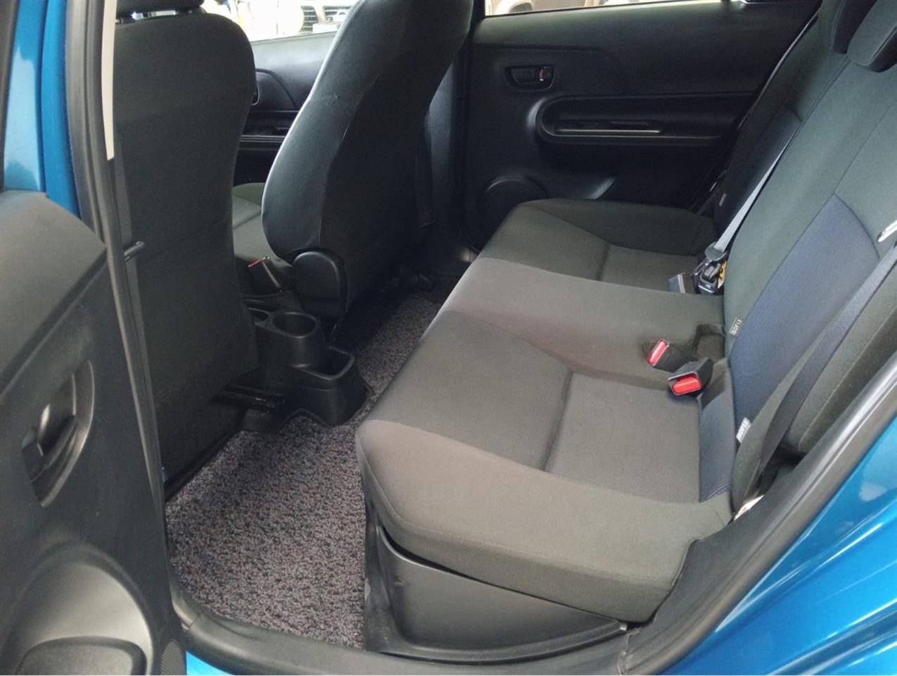 2015 Toyota Aqua