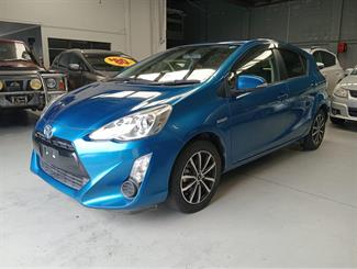 2015 Toyota Aqua - Thumbnail