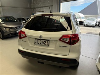 2015 Suzuki Vitara - Thumbnail