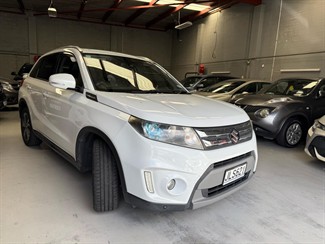 2015 Suzuki Vitara - Thumbnail