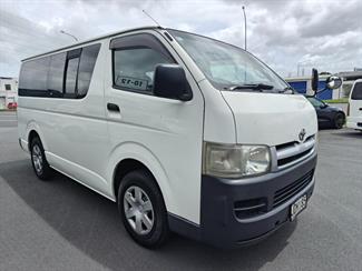 2006 Toyota Hiace - Thumbnail