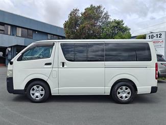 2006 Toyota Hiace - Thumbnail