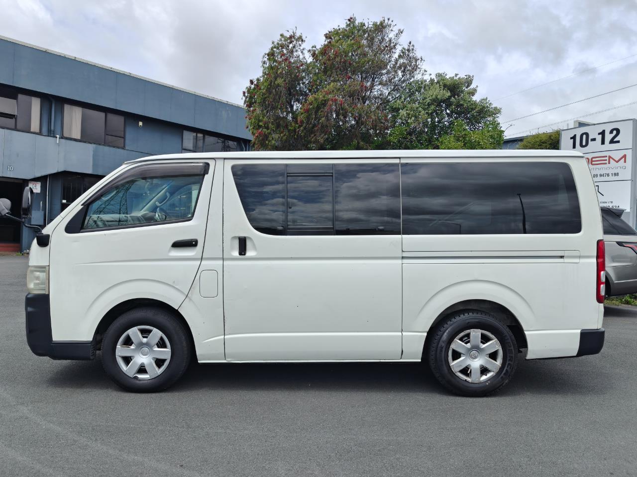 2006 Toyota Hiace