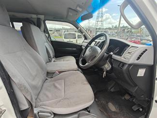 2006 Toyota Hiace - Thumbnail