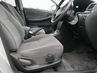 2005 Toyota Corolla - Thumbnail