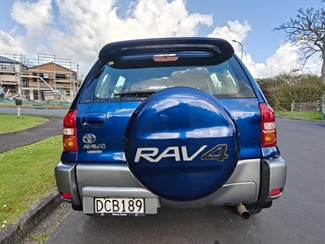 2006 Toyota RAV4 - Thumbnail