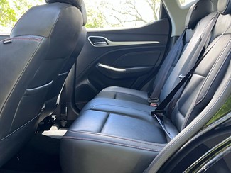 2024 MG ZST - Thumbnail