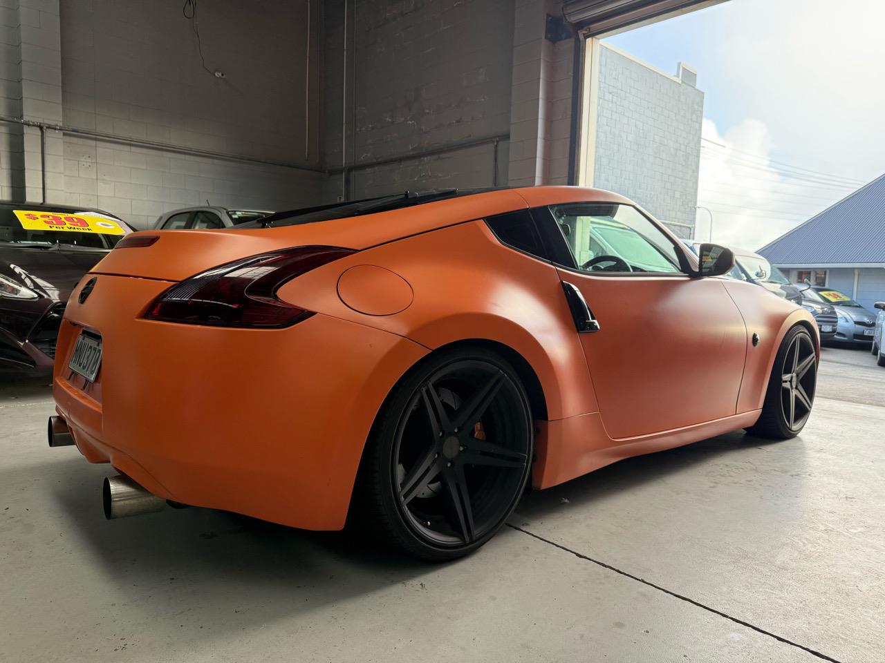 2011 Nissan Fairlady
