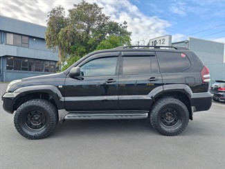 2005 Toyota Land Cruiser Prado - Thumbnail