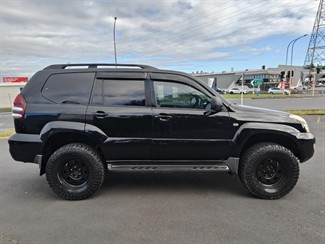 2005 Toyota Land Cruiser Prado - Thumbnail