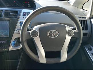 2012 Toyota Prius - Thumbnail