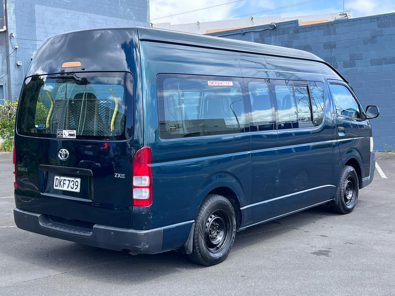 2006 Toyota Hiace