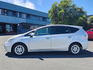 2013 Toyota Prius - Thumbnail