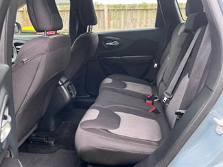 2015 Jeep Cherokee - Thumbnail