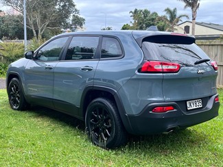 2015 Jeep Cherokee - Thumbnail