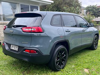 2015 Jeep Cherokee - Thumbnail