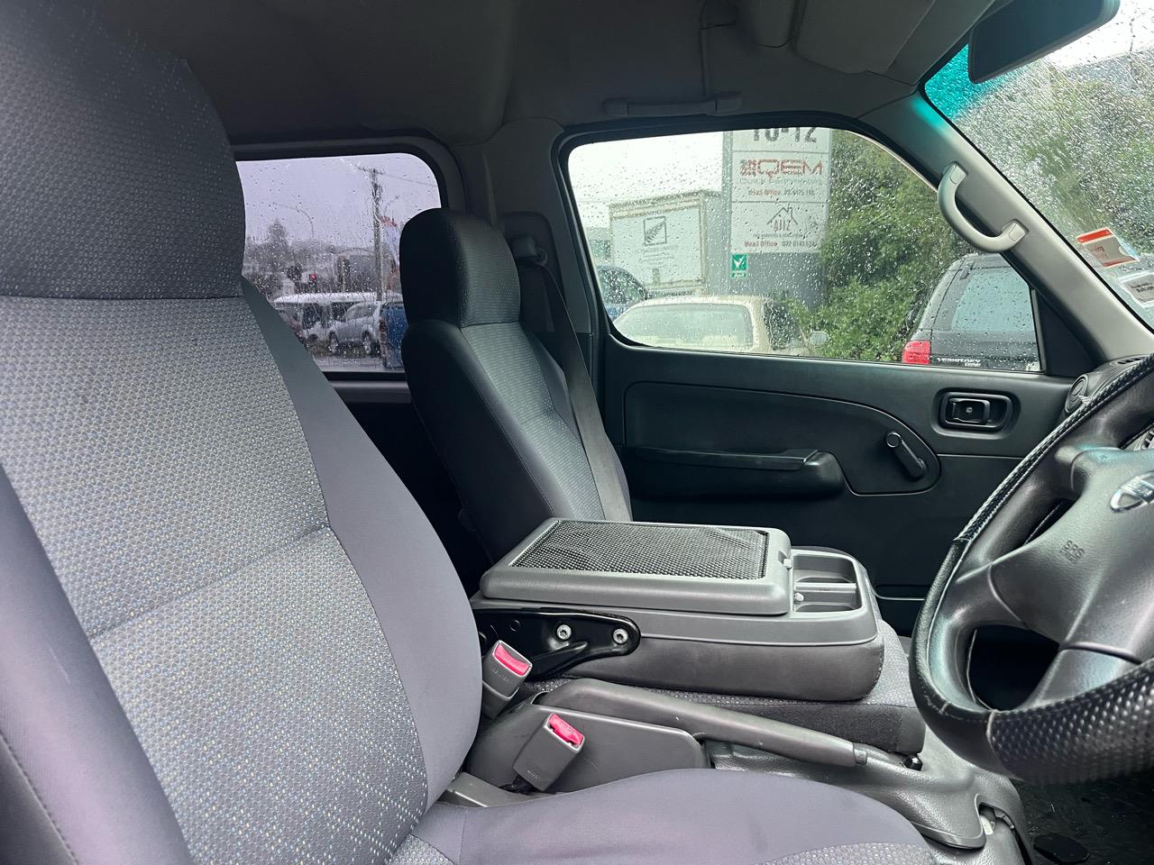 2010 Nissan Caravan