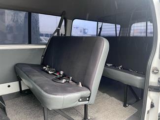 2010 Nissan Caravan - Thumbnail