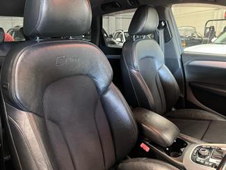 2011 Audi Q5 - Thumbnail