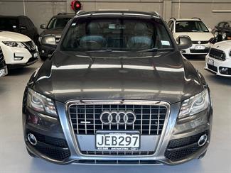 2011 Audi Q5 - Thumbnail