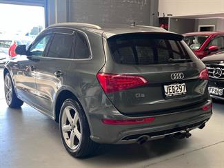 2011 Audi Q5 - Thumbnail