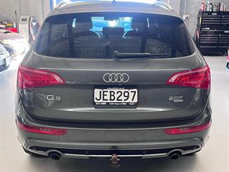 2011 Audi Q5 - Thumbnail