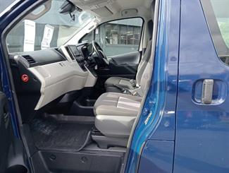 2020 Toyota Hiace - Thumbnail