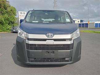 2020 Toyota Hiace - Thumbnail