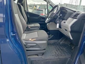 2020 Toyota Hiace - Thumbnail