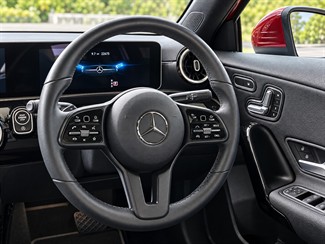 2019 Mercedes-Benz A180 - Thumbnail