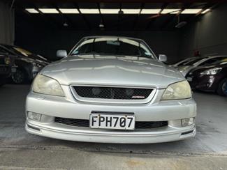 2001 Toyota Altezza - Thumbnail