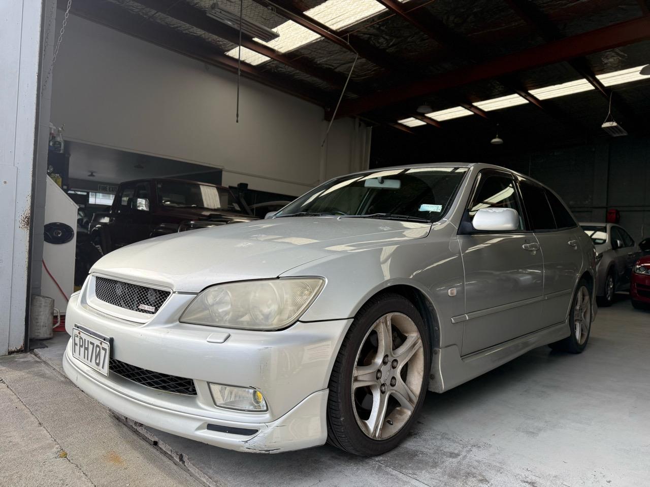 2001 Toyota Altezza