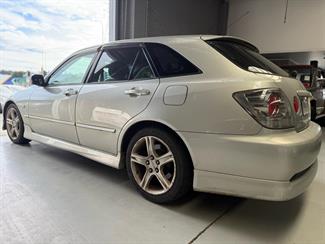 2001 Toyota Altezza - Thumbnail