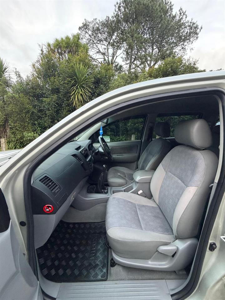2006 Toyota Hilux