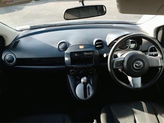 2013 Mazda Demio - Thumbnail