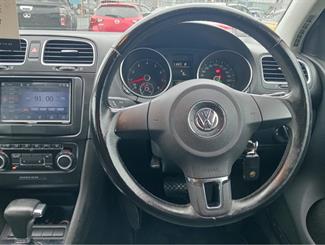 2009 Volkswagen Golf - Thumbnail