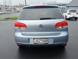 2009 Volkswagen Golf - Thumbnail