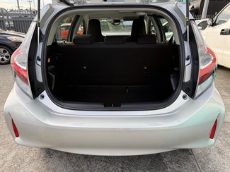 2017 Toyota Aqua - Thumbnail