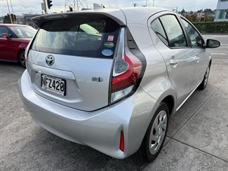 2017 Toyota Aqua - Thumbnail