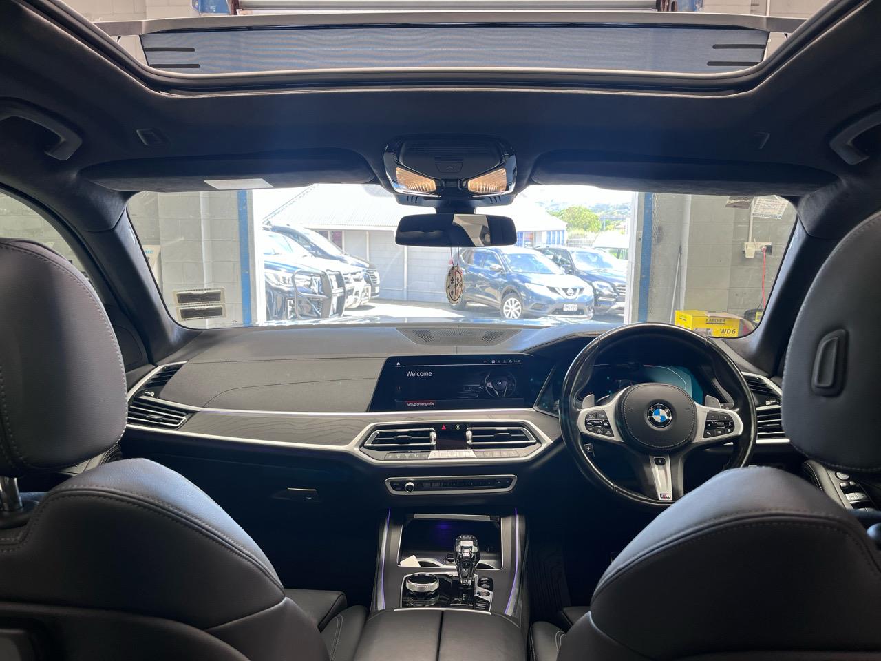 2021 BMW X7