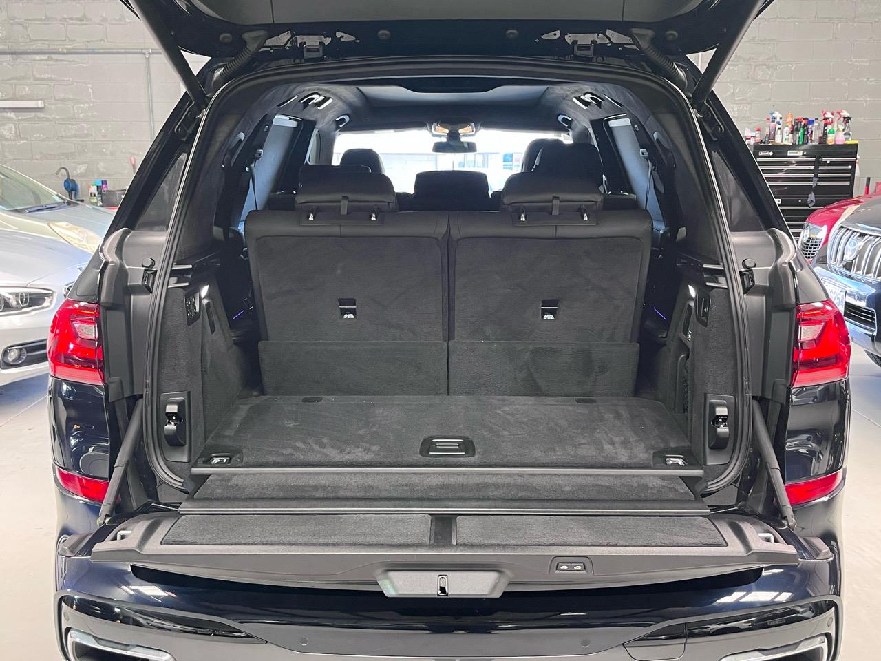 2021 BMW X7