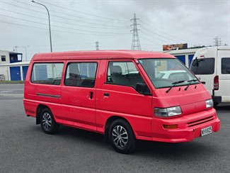 2009 Mitsubishi L300 - Thumbnail