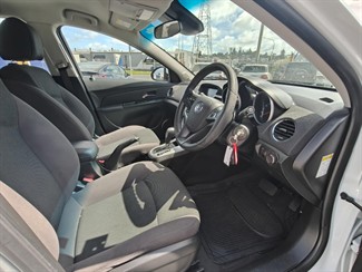 2016 Holden Cruze - Thumbnail