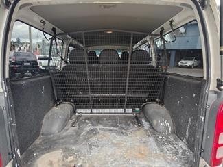 2014 Toyota Hiace - Thumbnail