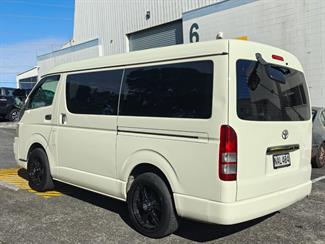 2006 Toyota Hiace - Thumbnail