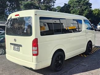 2006 Toyota Hiace - Thumbnail