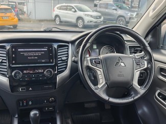 2018 Mitsubishi Triton - Thumbnail
