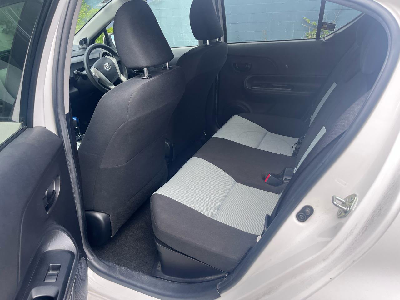 2013 Toyota Aqua