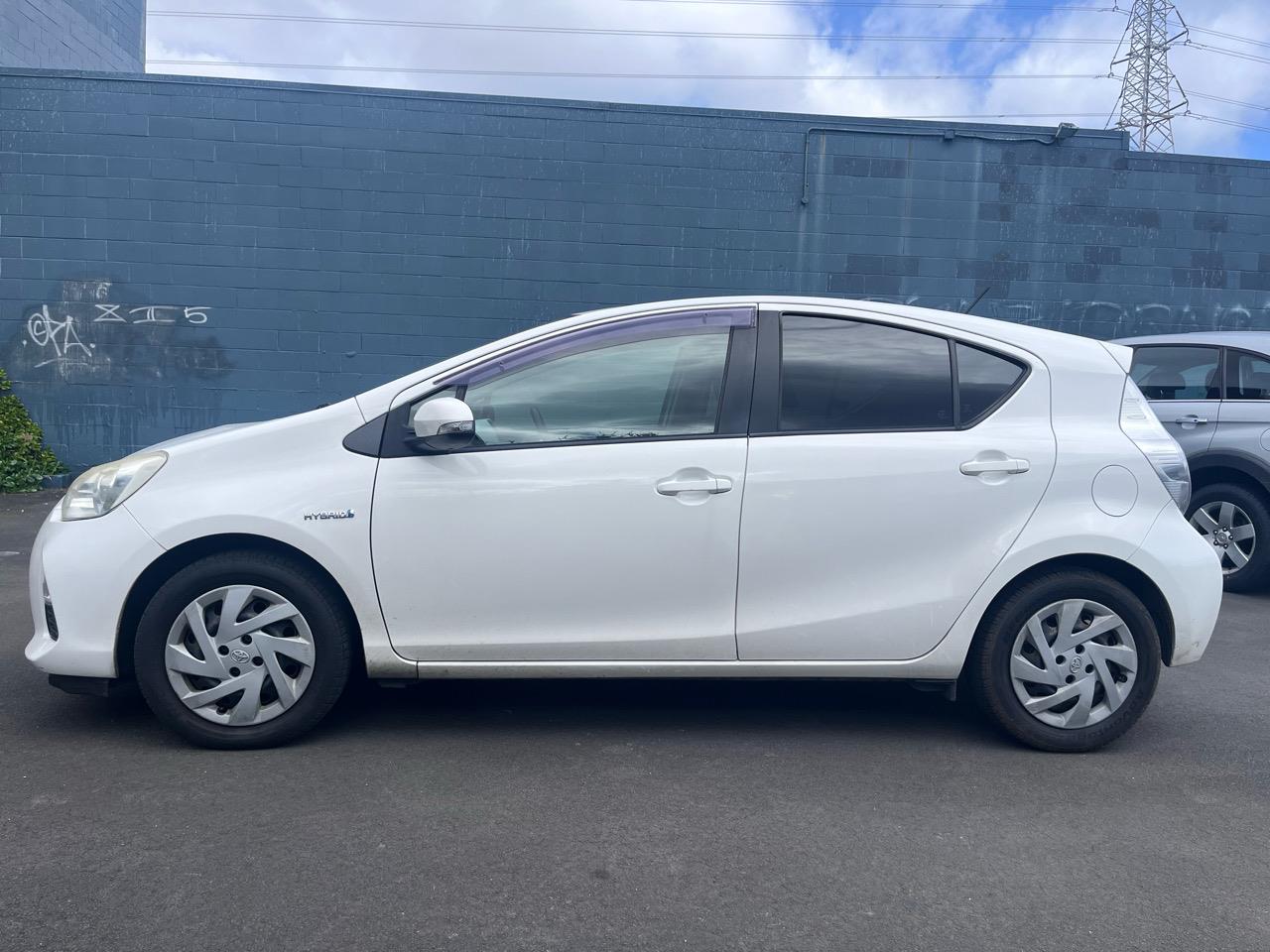 2013 Toyota Aqua